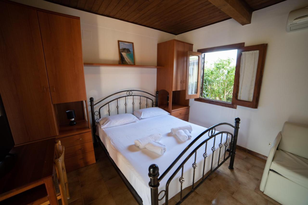 Residence New Paradise โตรเปอา ภายนอก รูปภาพ
