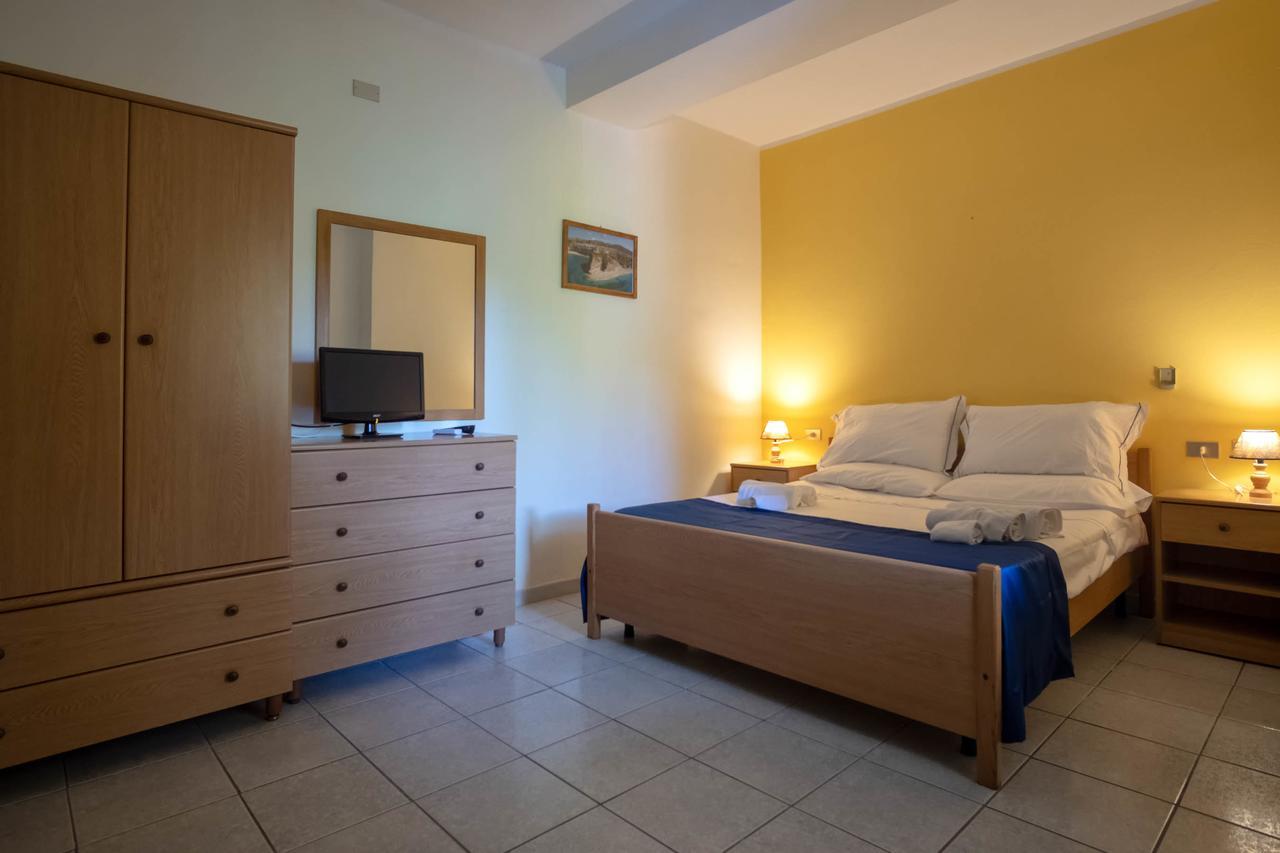 Residence New Paradise โตรเปอา ภายนอก รูปภาพ