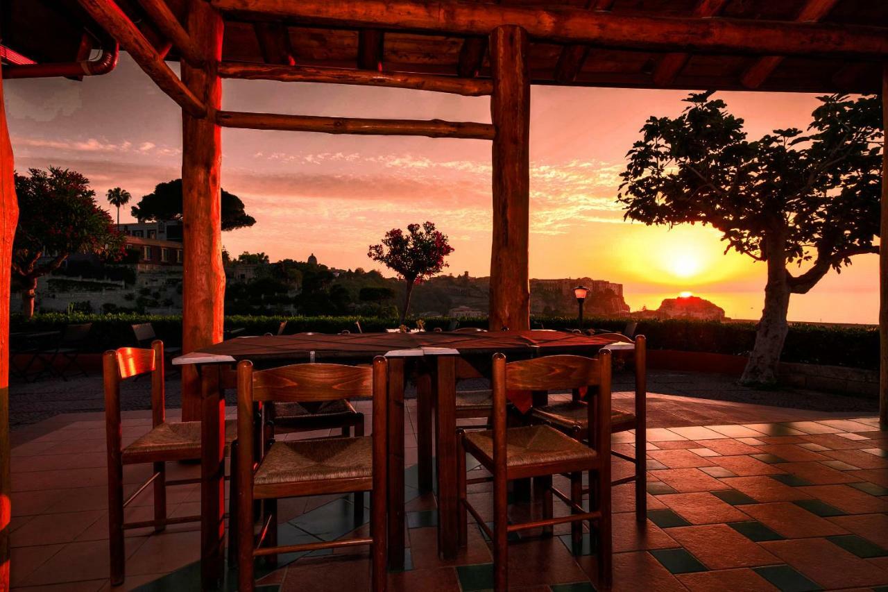 Residence New Paradise โตรเปอา ภายนอก รูปภาพ